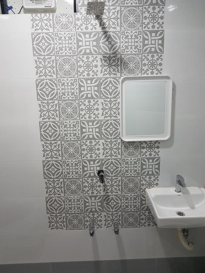 Nova Hotel Star Palace Rajkot Esterno foto